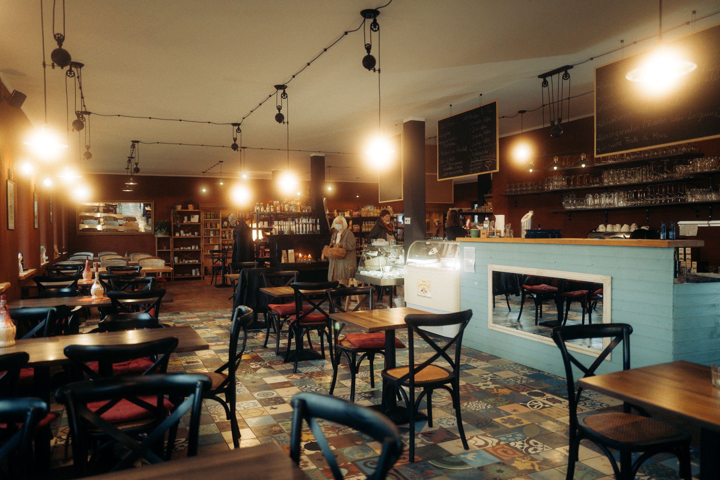 Blick in den Gastraum der Brasserie